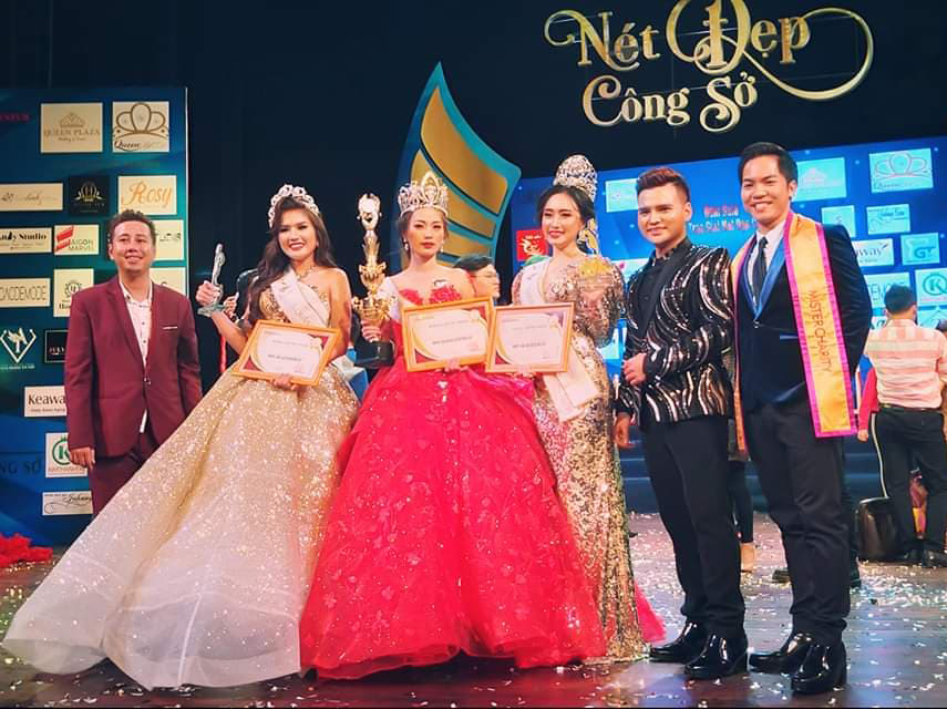 MC Trường Giang Phạm hoàn thành nhiệm kết nối khán giả và Đêm Gala tôn vinh cuộc thi Nét Đẹp Công Sở 2018