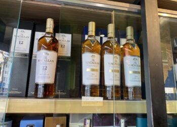 TP.HCM: Một cửa hàng WineMart bị xử phạt vì kinh doanh rượu “2 không”